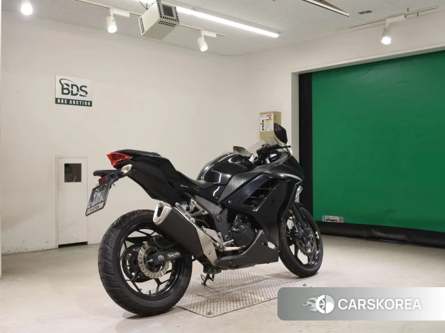 Проданный Kawasaki NINJA 250 2014 из Японии, фото 2
