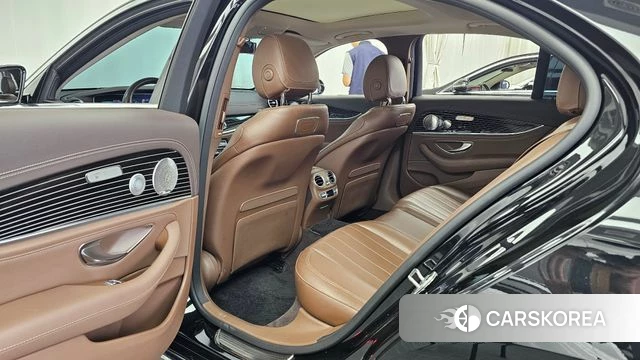 Mercedes-Benz E-Class W213 id 4562746 из Кореи 18