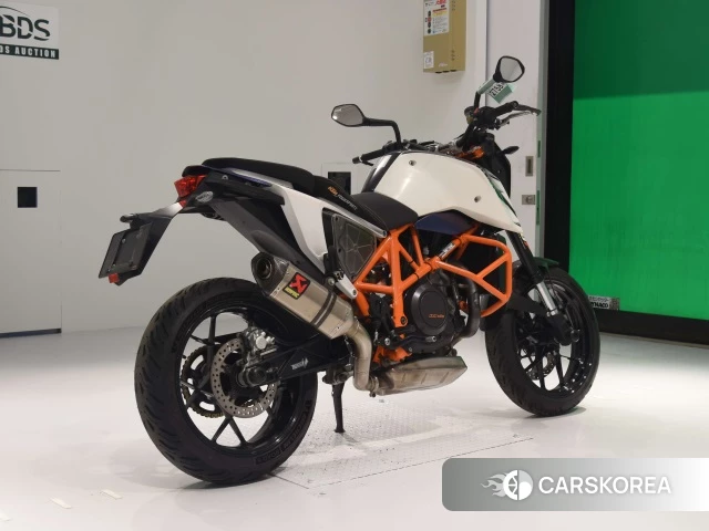 Проданный KTM 690 DUKE R 2014 из Японии