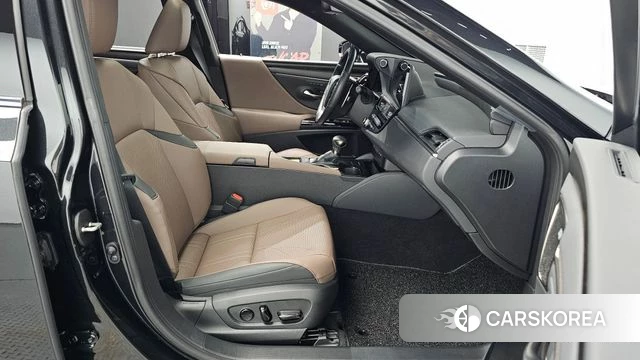 Lexus ES300h 7th generation id 4527745 из Кореи 18