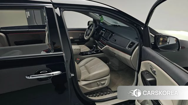 Kia The New Carnival id 4448207 из Кореи 18