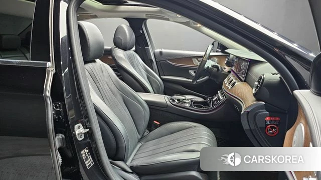 Mercedes-Benz E-Class W213 id 4693808 из Кореи 18