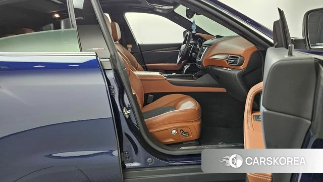 Maserati Levante id 4403090 из Кореи 18