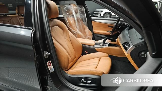 BMW 5 Series (G30) id 4642973 из Кореи 18