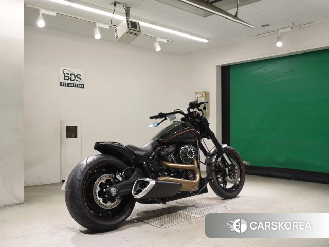 Проданный Harley-Davidson Softail FXDRS1870 114 2019 из Японии, фото 2