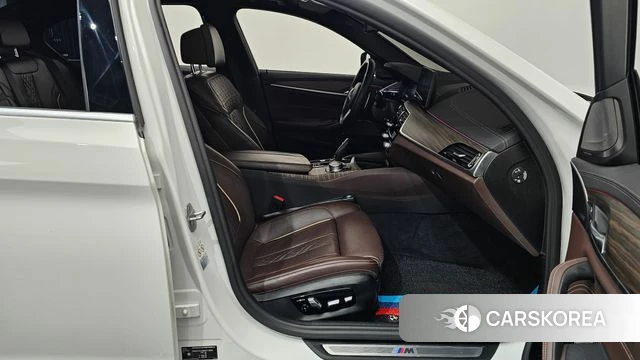 BMW 5 Series (G30) id 4268366 из Кореи 18