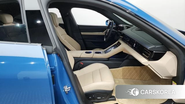 Porsche Taycan id 4316101 из Кореи 18