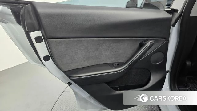 Tesla Model Y id 4414570 из Кореи 18