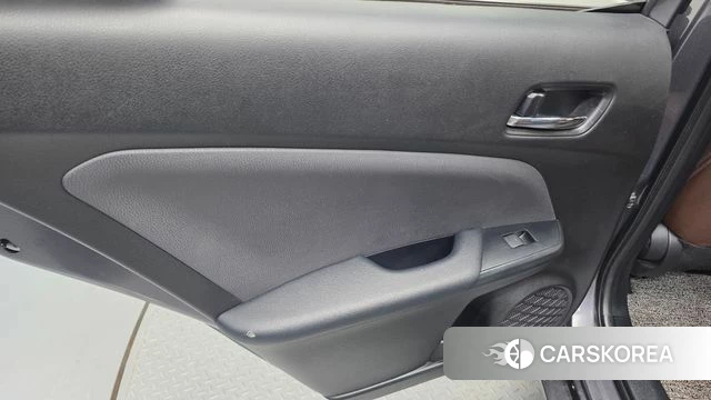 Toyota Prius 4th Generation id 4793419 из Кореи 18