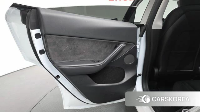 Tesla Model Y id 4499983 из Кореи 18