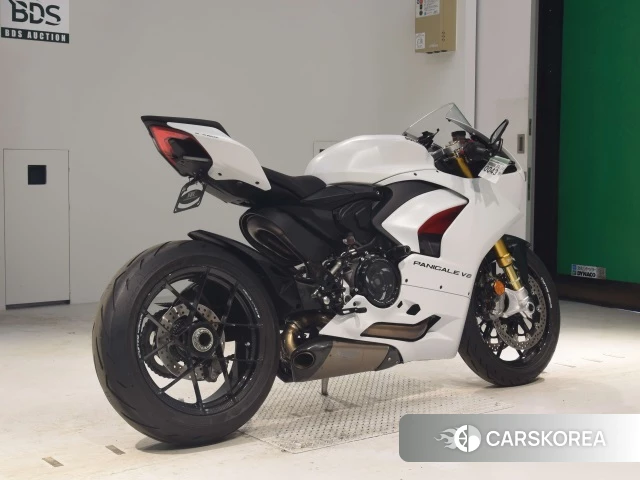 Проданный Ducati PANIGALE V2 2021 из Японии