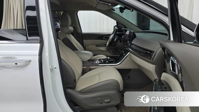 Kia Carnival 4th generation id 4456882 из Кореи 18