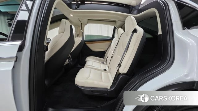 Tesla Model X id 4581731 из Кореи 18