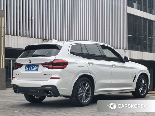 BMW X3 id 4299408 из Китая 18