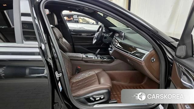 BMW 7 Series (G11) id 4383841 из Кореи 18