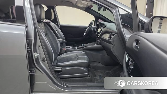 Nissan Leaf (ZE1) id 4615099 из Кореи 18