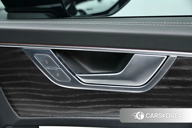 Audi A6L id 4335007 из Китая 18