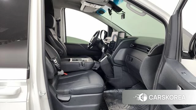 Hyundai Staria id 4185679 из Кореи 18