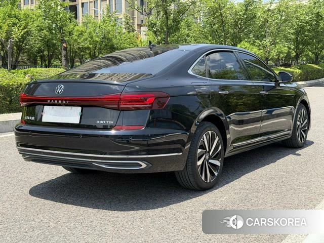 Volkswagen Passat id 4276472 из Китая 18