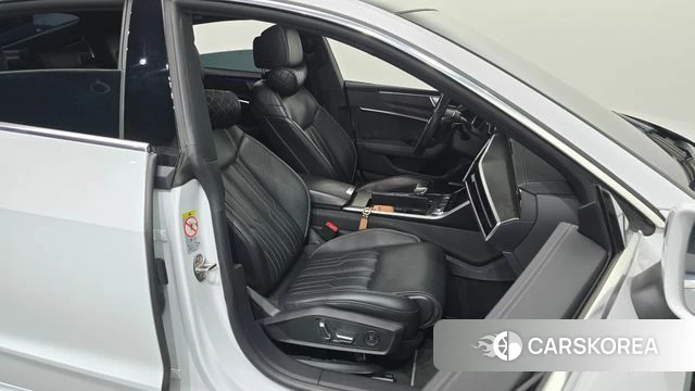 Audi A7 (4K) id 4331189 из Кореи 18