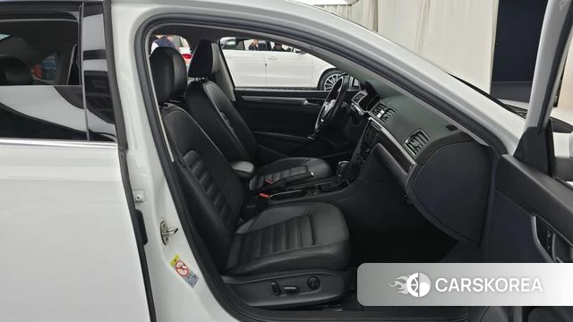 Volkswagen The New Passat id 4742161 из Кореи 18