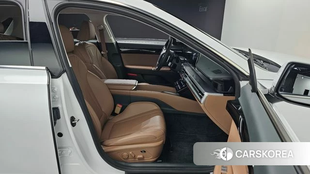 Hyundai Grandeur (GN7) id 4329698 из Кореи 18