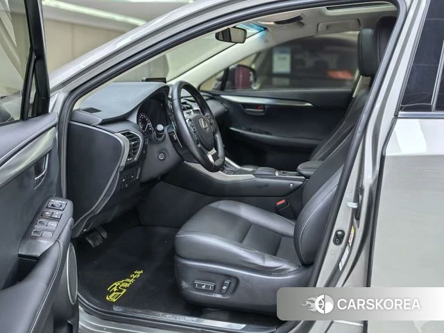 Lexus NX id 4221254 из Китая 18
