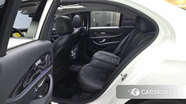 Mercedes-Benz E-Class W213 id 4557638 из Кореи 18