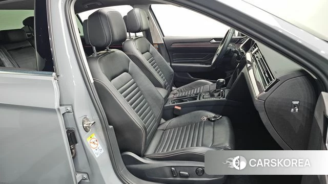 Volkswagen Passat GT (B8) id 4711902 из Кореи 18