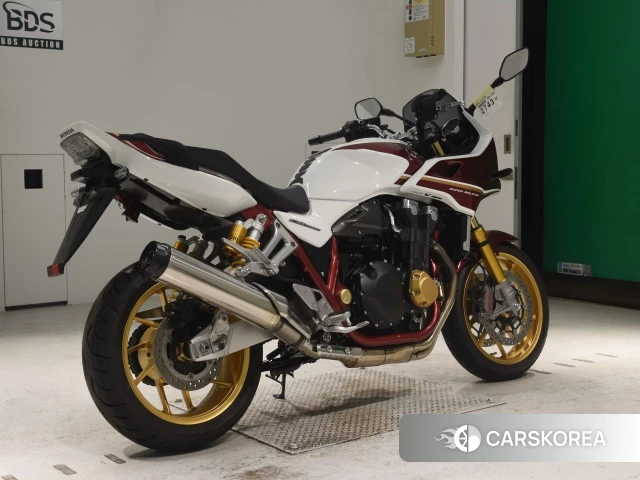 Проданный Honda CB1300SF BOLDOR SP 2022 из Японии, фото 2