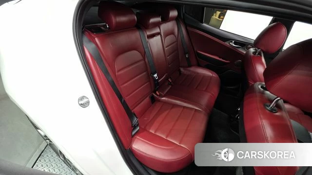 Kia Stinger id 4647900 из Кореи 18