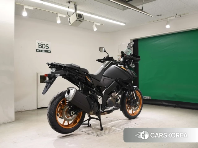 Проданный Suzuki V-STROM 1050 2023 из Японии, фото 2