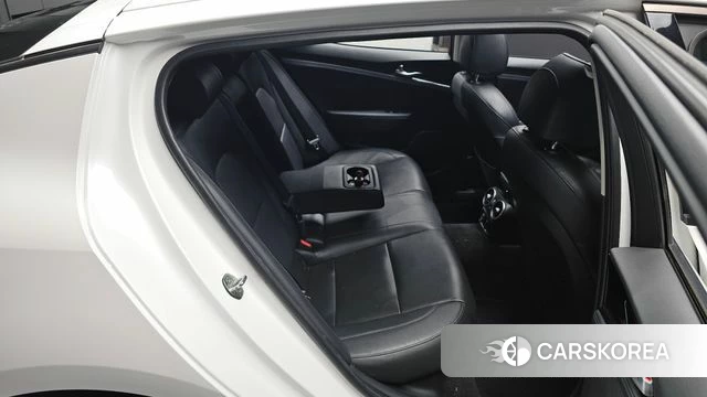 Kia Stinger id 4605418 из Кореи 18