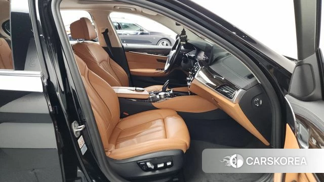 BMW 5 Series (G30) id 4550587 из Кореи 18