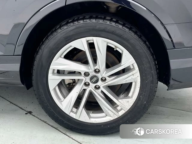 Audi Q7 id 4253332 из Китая 18