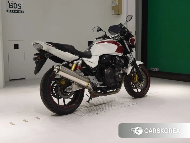 Проданный Honda CB400SF 2014 из Японии, фото 2