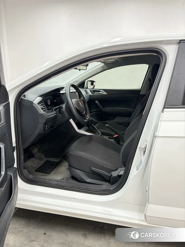 Volkswagen Polo id 4313880 из Китая 18