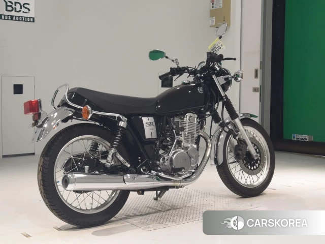 Проданный Yamaha SR400 id 4162449 из Японии