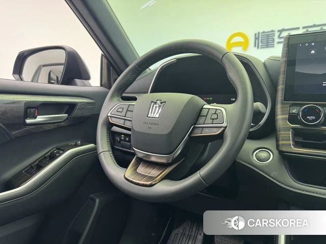 Toyota Crown Lufang id 4257787 из Китая 18