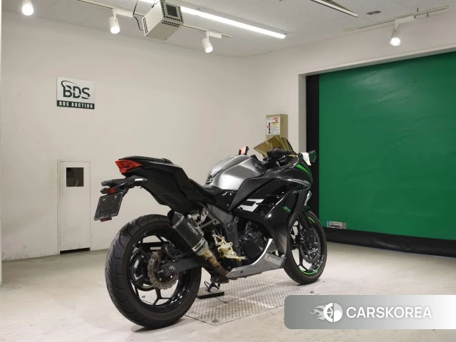 Проданный Kawasaki NINJA 250 ABS 2015 из Японии, фото 2
