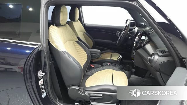 Mini Cooper Electric id 4768254 из Кореи 18