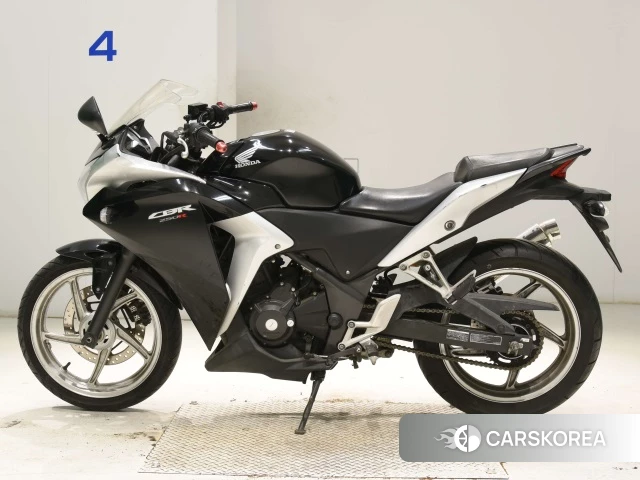 Проданный Honda CBR250R id 4248008 из Японии, фото 18
