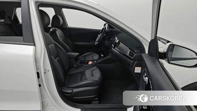 Kia Niro id 4411340 из Кореи 18