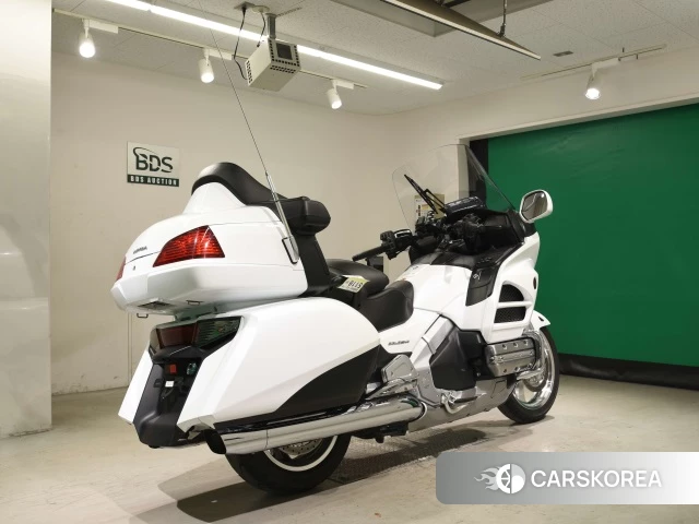 Проданный Honda GL1800 2017 из Японии, фото 2