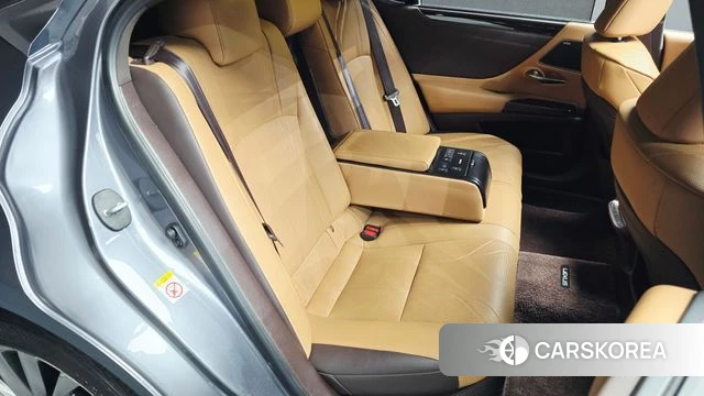 Lexus ES300h 7th generation id 4310688 из Кореи 18