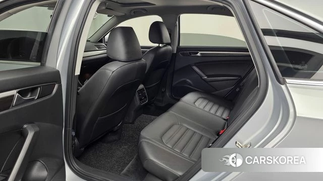 Volkswagen The New Passat id 4536542 из Кореи 18