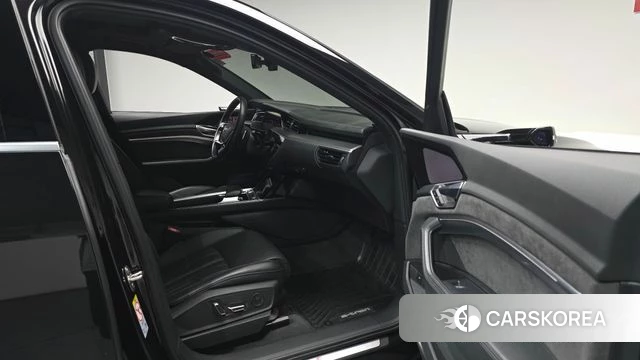 Audi e-Tron id 4881354 из Кореи 18