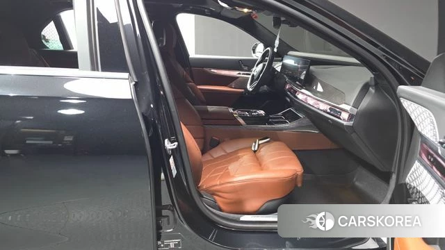 BMW i7 (G70) id 4499952 из Кореи 18
