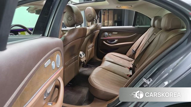 Mercedes-Benz E-Class W213 id 4780891 из Кореи 18