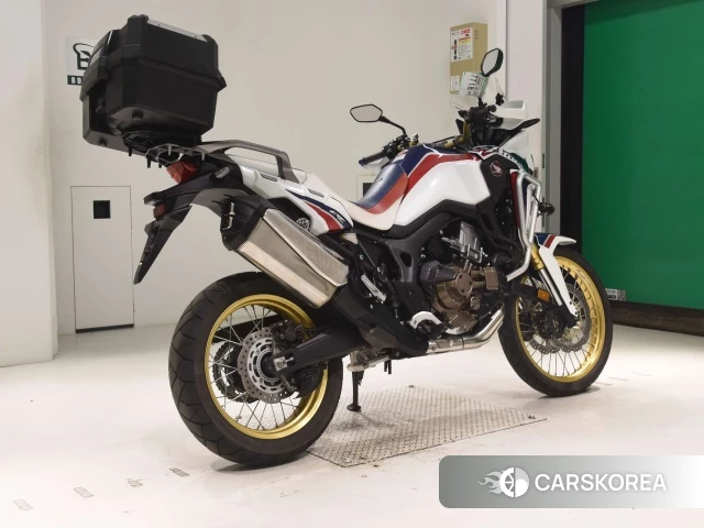 Проданный Honda CRF1000L AFRICA TWIN 2016 из Японии, фото 2